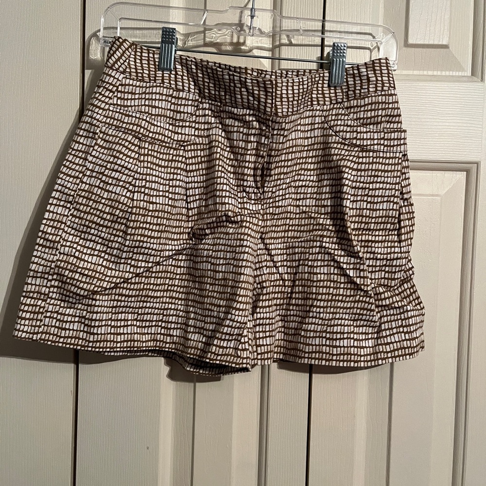 Apostrophe Brown and White Patterned Women's Shorts Size 2